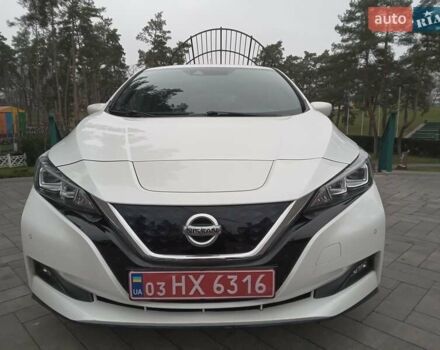 Білий Ніссан Ліф, об'ємом двигуна 0 л та пробігом 81 тис. км за 16990 $, фото 2 на Automoto.ua