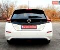 Белый Ниссан Лиф, объемом двигателя 0 л и пробегом 45 тыс. км за 15300 $, фото 4 на Automoto.ua
