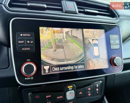 Білий Ніссан Ліф, об'ємом двигуна 0 л та пробігом 98 тис. км за 15450 $, фото 64 на Automoto.ua