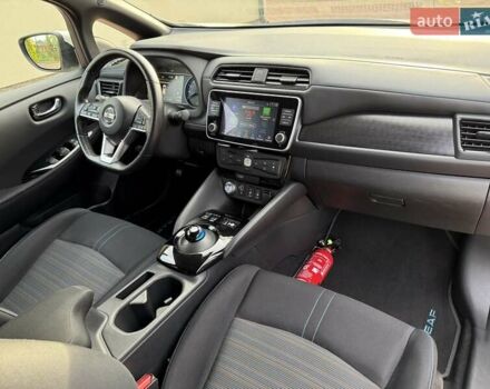 Белый Ниссан Лиф, объемом двигателя 0 л и пробегом 17 тыс. км за 17999 $, фото 63 на Automoto.ua