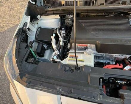 Білий Ніссан Ліф, об'ємом двигуна 0 л та пробігом 14 тис. км за 14999 $, фото 10 на Automoto.ua