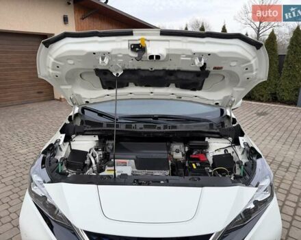 Белый Ниссан Лиф, объемом двигателя 0 л и пробегом 127 тыс. км за 14999 $, фото 70 на Automoto.ua