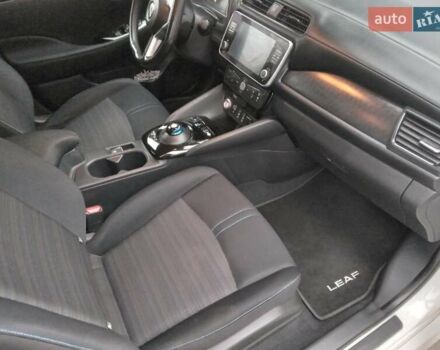 Білий Ніссан Ліф, об'ємом двигуна 0 л та пробігом 81 тис. км за 16990 $, фото 36 на Automoto.ua