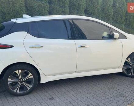 Белый Ниссан Лиф, объемом двигателя 0 л и пробегом 55 тыс. км за 17500 $, фото 4 на Automoto.ua