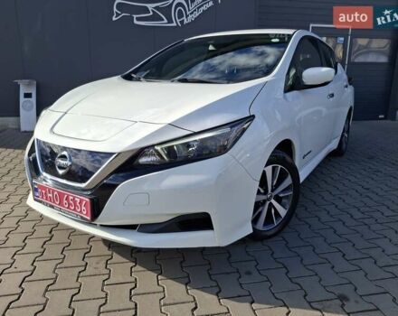 Белый Ниссан Лиф, объемом двигателя 0 л и пробегом 129 тыс. км за 12500 $, фото 3 на Automoto.ua