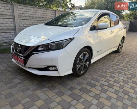 Белый Ниссан Лиф, объемом двигателя 0 л и пробегом 17 тыс. км за 17999 $, фото 17 на Automoto.ua