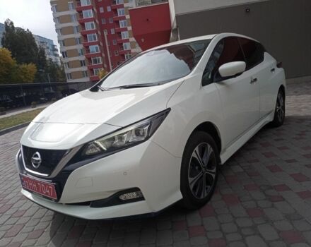 Белый Ниссан Лиф, объемом двигателя 0 л и пробегом 115 тыс. км за 14900 $, фото 2 на Automoto.ua