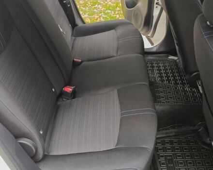 Белый Ниссан Лиф, объемом двигателя 0 л и пробегом 76 тыс. км за 13800 $, фото 27 на Automoto.ua