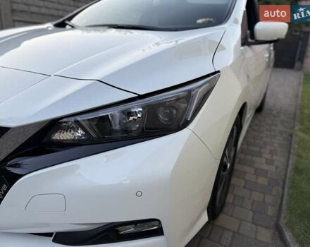 Белый Ниссан Лиф, объемом двигателя 0 л и пробегом 17 тыс. км за 17999 $, фото 55 на Automoto.ua