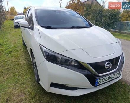Белый Ниссан Лиф, объемом двигателя 0 л и пробегом 126 тыс. км за 12500 $, фото 7 на Automoto.ua