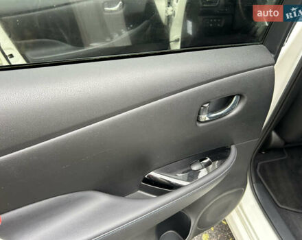 Белый Ниссан Лиф, объемом двигателя 0 л и пробегом 41 тыс. км за 15300 $, фото 15 на Automoto.ua