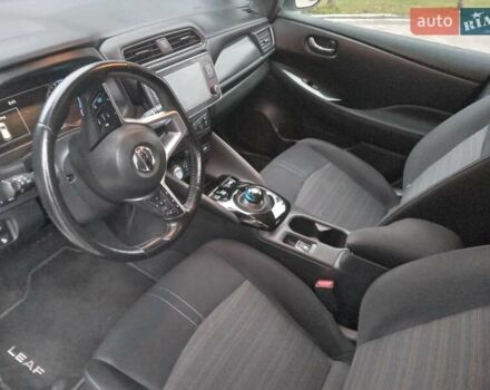 Білий Ніссан Ліф, об'ємом двигуна 0 л та пробігом 81 тис. км за 16990 $, фото 44 на Automoto.ua