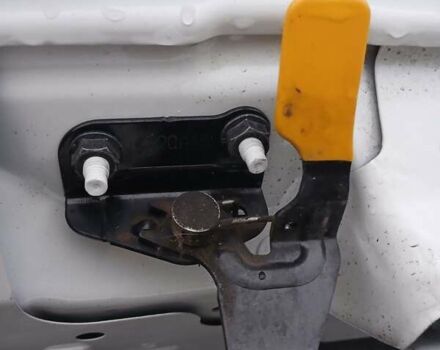 Белый Ниссан Лиф, объемом двигателя 0 л и пробегом 109 тыс. км за 12900 $, фото 24 на Automoto.ua