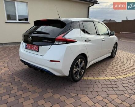 Белый Ниссан Лиф, объемом двигателя 0 л и пробегом 17 тыс. км за 17999 $, фото 5 на Automoto.ua