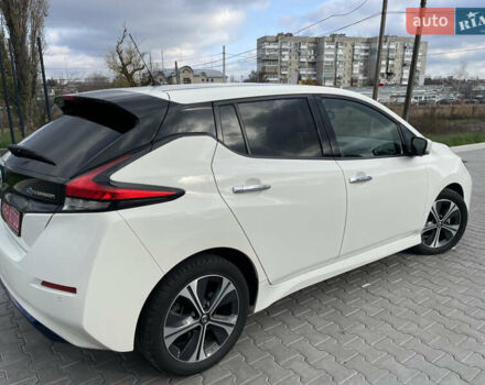 Белый Ниссан Лиф, объемом двигателя 0 л и пробегом 68 тыс. км за 16500 $, фото 19 на Automoto.ua