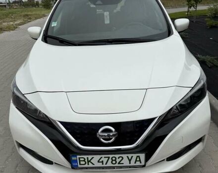 Белый Ниссан Лиф, объемом двигателя 0 л и пробегом 68 тыс. км за 12700 $, фото 14 на Automoto.ua