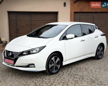 Белый Ниссан Лиф, объемом двигателя 0 л и пробегом 127 тыс. км за 14999 $, фото 7 на Automoto.ua