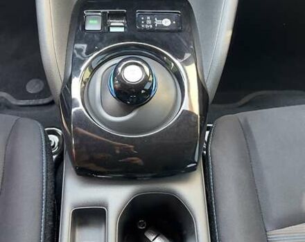 Белый Ниссан Лиф, объемом двигателя 0 л и пробегом 55 тыс. км за 17500 $, фото 54 на Automoto.ua