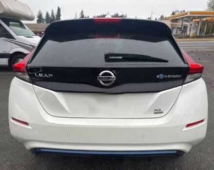 Белый Ниссан Лиф, объемом двигателя 0 л и пробегом 40 тыс. км за 8900 $, фото 4 на Automoto.ua