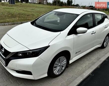 Белый Ниссан Лиф, объемом двигателя 0 л и пробегом 68 тыс. км за 12700 $, фото 16 на Automoto.ua