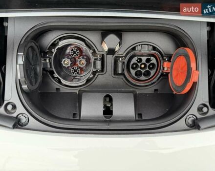 Белый Ниссан Лиф, объемом двигателя 0 л и пробегом 127 тыс. км за 14999 $, фото 69 на Automoto.ua