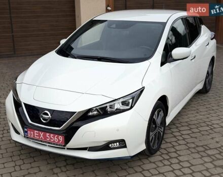 Белый Ниссан Лиф, объемом двигателя 0 л и пробегом 127 тыс. км за 14999 $, фото 5 на Automoto.ua