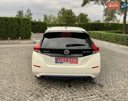 Белый Ниссан Лиф, объемом двигателя 0 л и пробегом 90 тыс. км за 13900 $, фото 7 на Automoto.ua