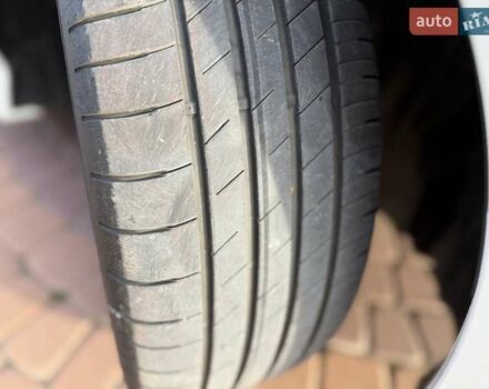 Белый Ниссан Лиф, объемом двигателя 0 л и пробегом 17 тыс. км за 17999 $, фото 64 на Automoto.ua