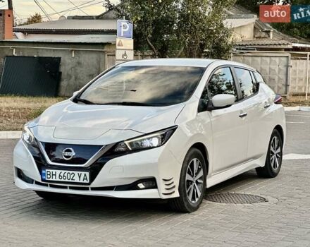 Белый Ниссан Лиф, объемом двигателя 0 л и пробегом 98 тыс. км за 13500 $, фото 2 на Automoto.ua