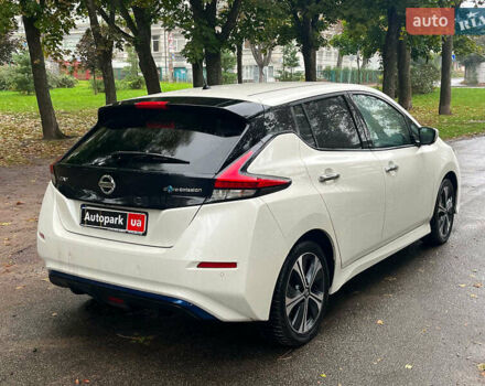 Белый Ниссан Лиф, объемом двигателя 0 л и пробегом 21 тыс. км за 14740 $, фото 9 на Automoto.ua