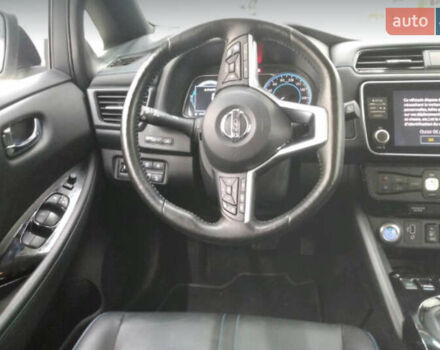 Білий Ніссан Ліф, об'ємом двигуна 0 л та пробігом 49 тис. км за 18500 $, фото 5 на Automoto.ua