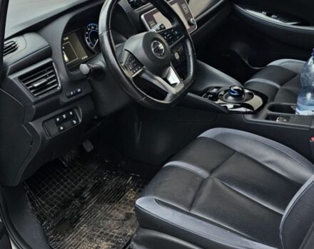 Белый Ниссан Лиф, объемом двигателя 0 л и пробегом 1000 тыс. км за 12500 $, фото 12 на Automoto.ua