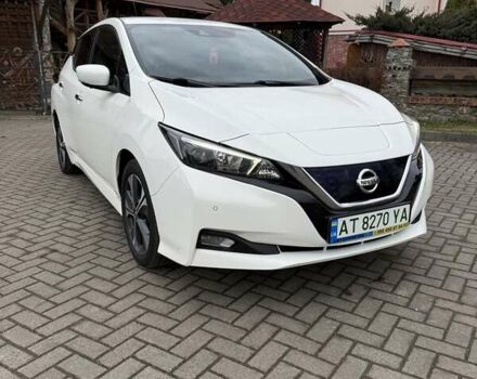 Белый Ниссан Лиф, объемом двигателя 0 л и пробегом 91 тыс. км за 12500 $, фото 4 на Automoto.ua