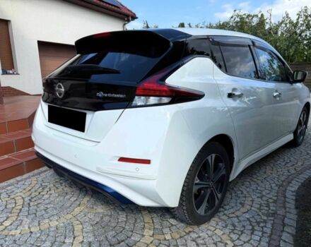 Белый Ниссан Лиф, объемом двигателя 0 л и пробегом 55 тыс. км за 10900 $, фото 3 на Automoto.ua