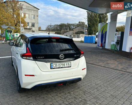 Белый Ниссан Лиф, объемом двигателя 0 л и пробегом 41 тыс. км за 15300 $, фото 1 на Automoto.ua