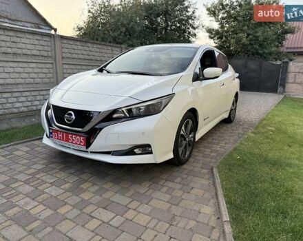 Белый Ниссан Лиф, объемом двигателя 0 л и пробегом 17 тыс. км за 17999 $, фото 16 на Automoto.ua