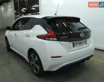 Білий Ніссан Ліф, об'ємом двигуна 0 л та пробігом 49 тис. км за 18500 $, фото 2 на Automoto.ua