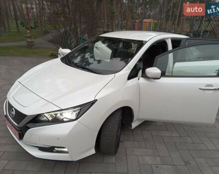 Білий Ніссан Ліф, об'ємом двигуна 0 л та пробігом 81 тис. км за 16990 $, фото 16 на Automoto.ua
