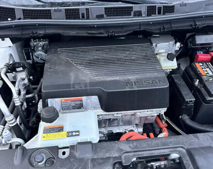 Белый Ниссан Лиф, объемом двигателя 0 л и пробегом 22 тыс. км за 14500 $, фото 16 на Automoto.ua