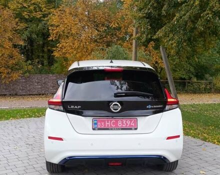 Белый Ниссан Лиф, объемом двигателя 0 л и пробегом 76 тыс. км за 13800 $, фото 3 на Automoto.ua