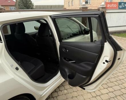 Белый Ниссан Лиф, объемом двигателя 0 л и пробегом 127 тыс. км за 14999 $, фото 54 на Automoto.ua