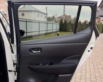 Белый Ниссан Лиф, объемом двигателя 0 л и пробегом 127 тыс. км за 14999 $, фото 55 на Automoto.ua