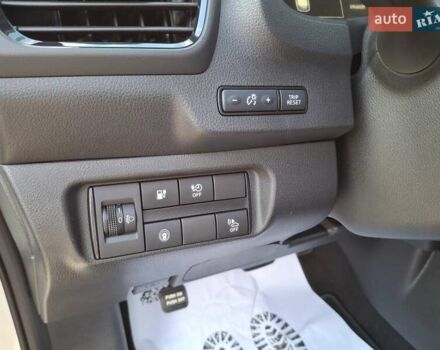 Белый Ниссан Лиф, объемом двигателя 0 л и пробегом 129 тыс. км за 12500 $, фото 20 на Automoto.ua