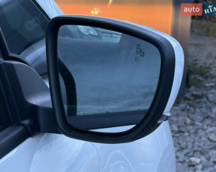 Белый Ниссан Лиф, объемом двигателя 0 л и пробегом 43 тыс. км за 12500 $, фото 24 на Automoto.ua