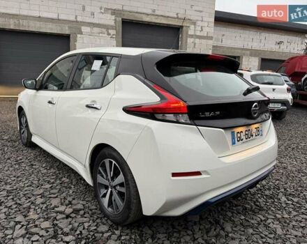 Белый Ниссан Лиф, объемом двигателя 0 л и пробегом 77 тыс. км за 13200 $, фото 8 на Automoto.ua