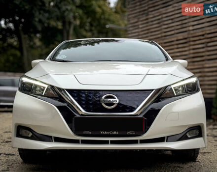 Білий Ніссан Ліф, об'ємом двигуна 0 л та пробігом 18 тис. км за 14500 $, фото 25 на Automoto.ua