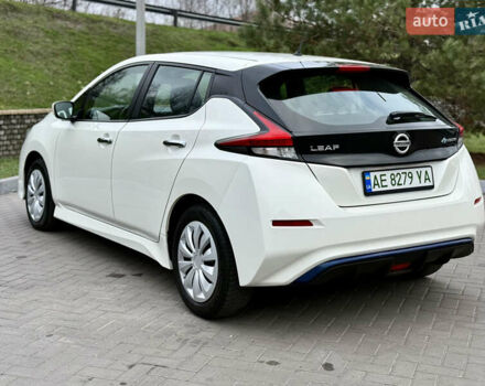 Белый Ниссан Лиф, объемом двигателя 0 л и пробегом 115 тыс. км за 11700 $, фото 15 на Automoto.ua