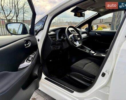 Белый Ниссан Лиф, объемом двигателя 0 л и пробегом 98 тыс. км за 15950 $, фото 43 на Automoto.ua