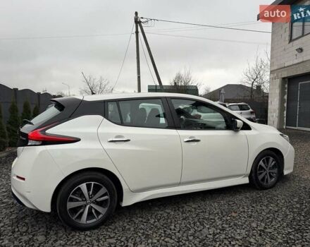 Белый Ниссан Лиф, объемом двигателя 0 л и пробегом 77 тыс. км за 13200 $, фото 5 на Automoto.ua