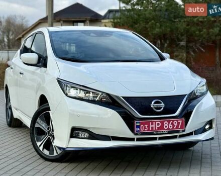 Белый Ниссан Лиф, объемом двигателя 0 л и пробегом 98 тыс. км за 15950 $, фото 3 на Automoto.ua